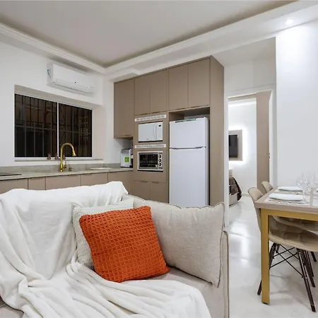 Ipanema Apt - Best Location - Walk To The Beach-3